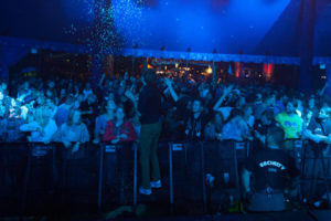 Konfettis beim Rocken am Brocken Festival