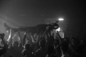 Beatpol Crowdsurfing